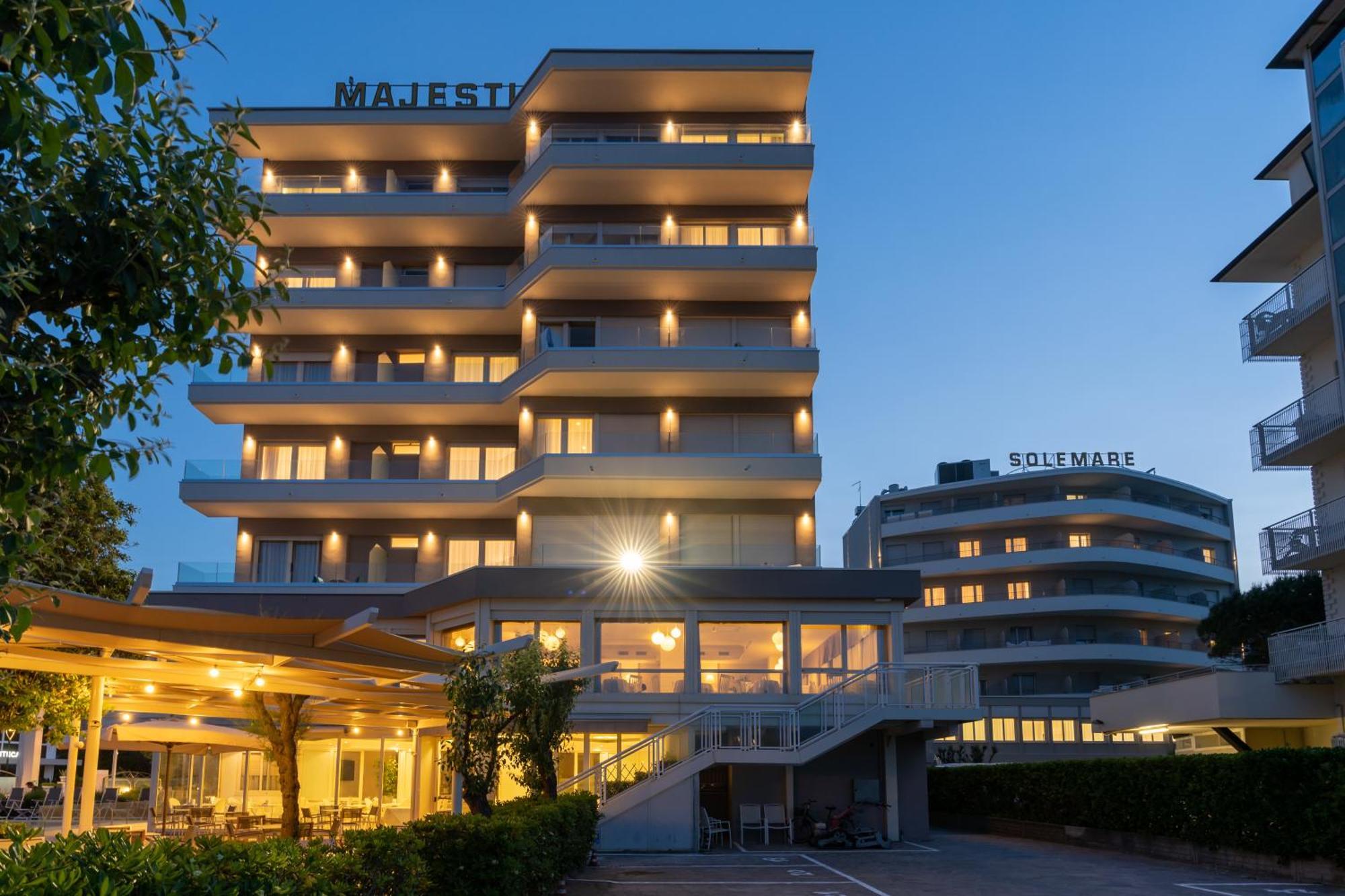 Hotel Majestic Milano Marittima Exterior photo