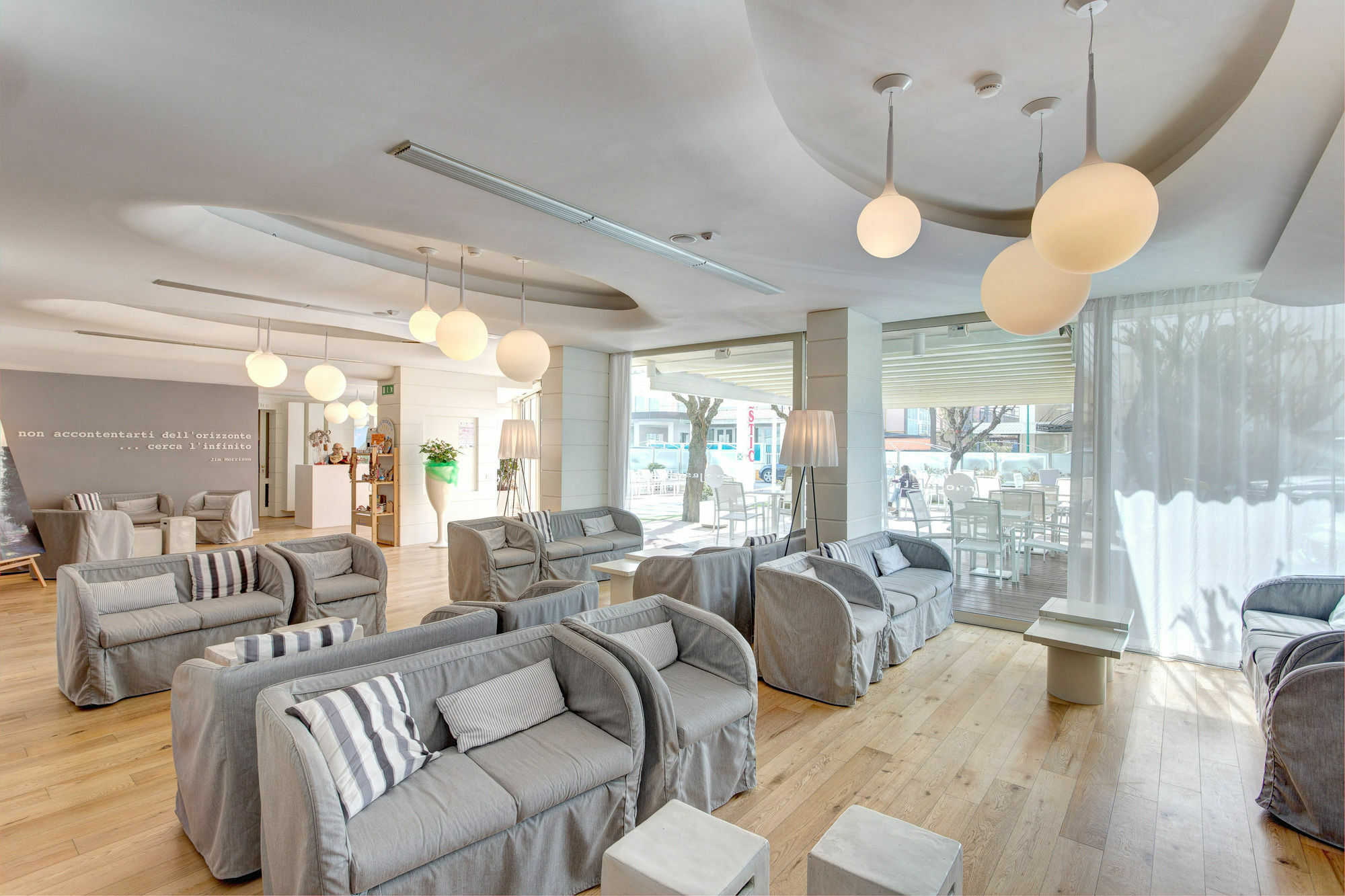 Hotel Majestic Milano Marittima Exterior photo